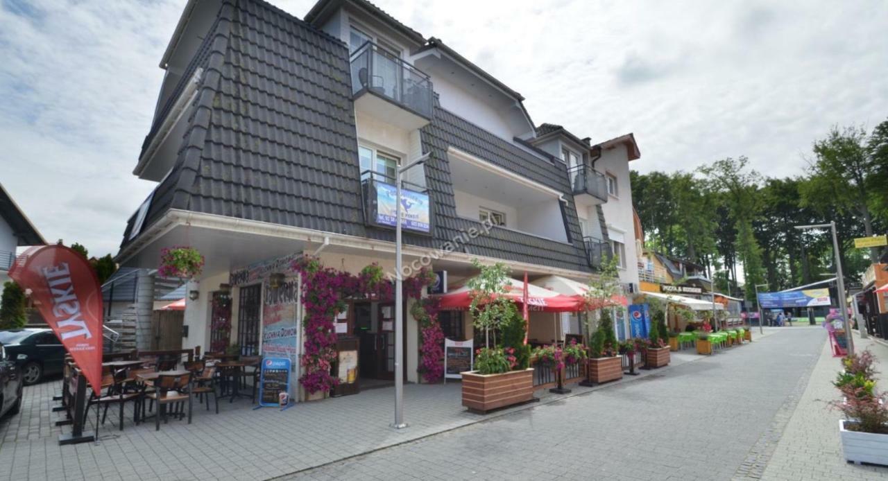 Pod Delfinem Rewal Apartment Exterior photo